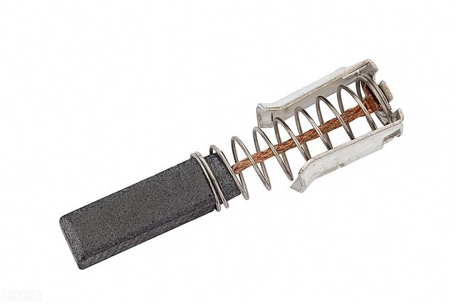 生产碳刷的大型企业，我国碳刷产业起步晚