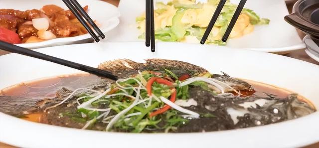 糖尿病鸭脖子(糖尿病患者可以吃鸭脖吗)