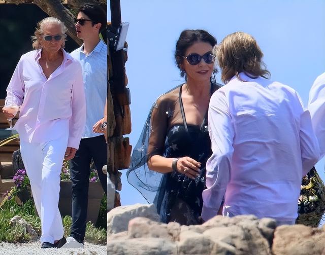 泽塔琼斯年龄多大，22年前泽塔琼斯嫁给道格拉斯