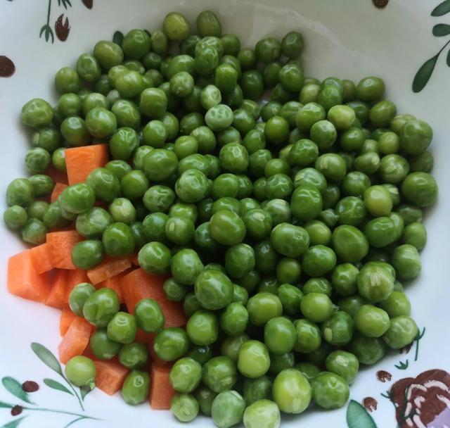 青豆虾仁的家庭做法，清淡爽口的夏季小菜