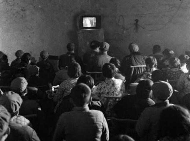 电视散文乡愁，有记忆的电视机