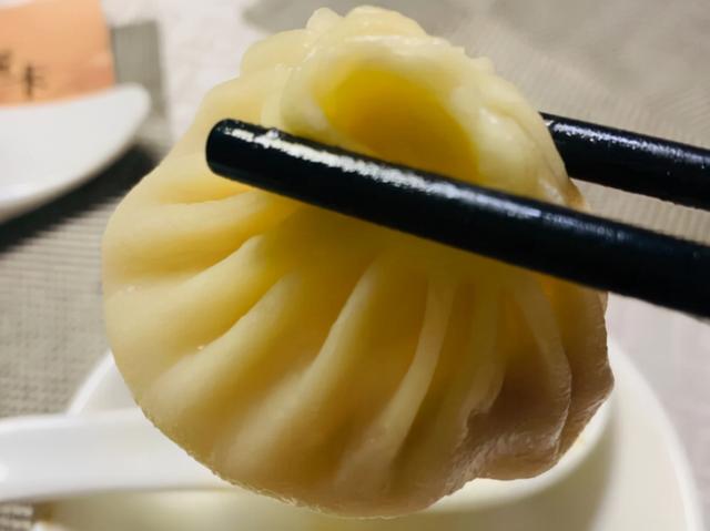 开封灌汤小笼包，开封天下第一笼灌汤包（开封曾被誉为天下第一包百年灌汤包）