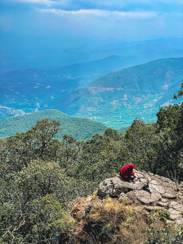 鸡足山旅游攻略，11月免费的大理宾川鸡足山（大理宾川鸡足山景区旅游攻略）