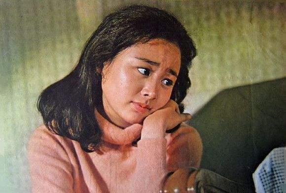 没有整过容的女明星，90年没整过容的女明星（“不老女神”现原形）