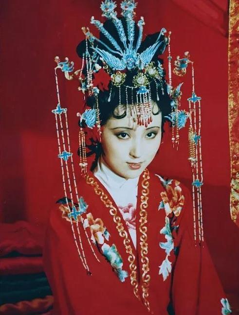 古代老婆怎么称呼，古代对老婆是怎么称呼的（下列哪个词语是古人对自己妻子的称呼）