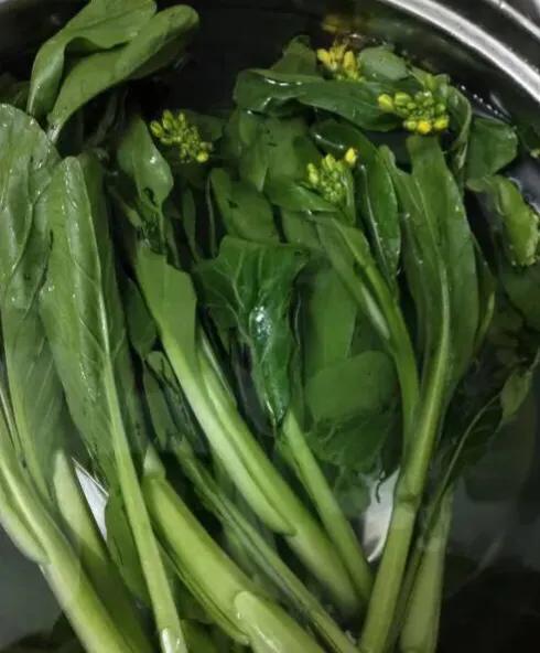 蚝油蒜蓉菜心的做法，蒜蓉耗油菜心的做