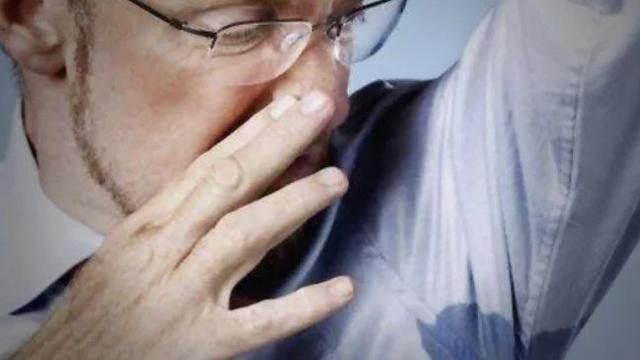 指甲草治腋臭吗(指甲草可以治狐臭吗)