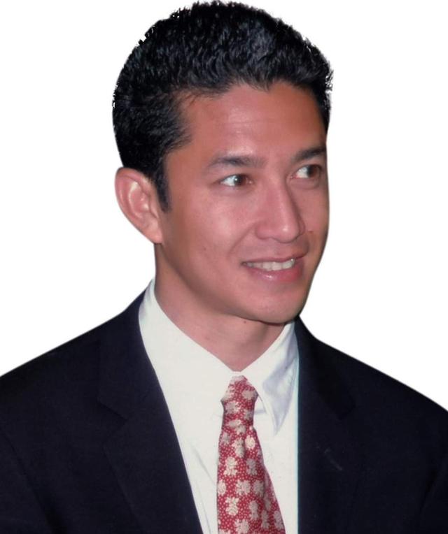 威廉王子年轻时候的样子，柬埔寨王子比威廉王子还帅