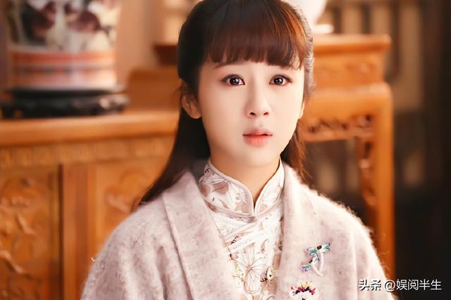 年龄和颜值不成正比的几位明星，明明长得不好看