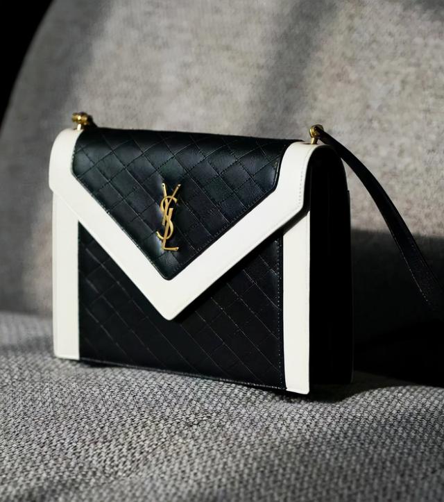 比较洋气的10款包包，9款不怕过时又很显品味的包包大推荐