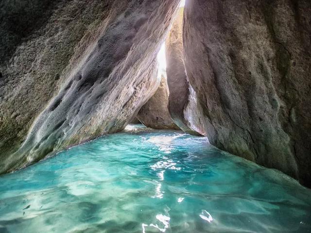 世界上最具标志性的35个海滩，世界十大美丽的海滩