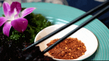 云南十八怪美食，云南最难忘的十道美食（云南十八怪之牛奶做成片片卖）