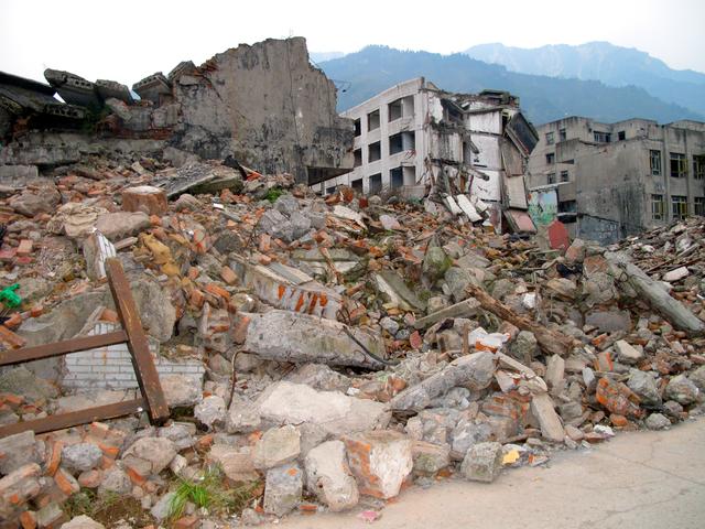 关于地震的详细知识，地震的相关知识