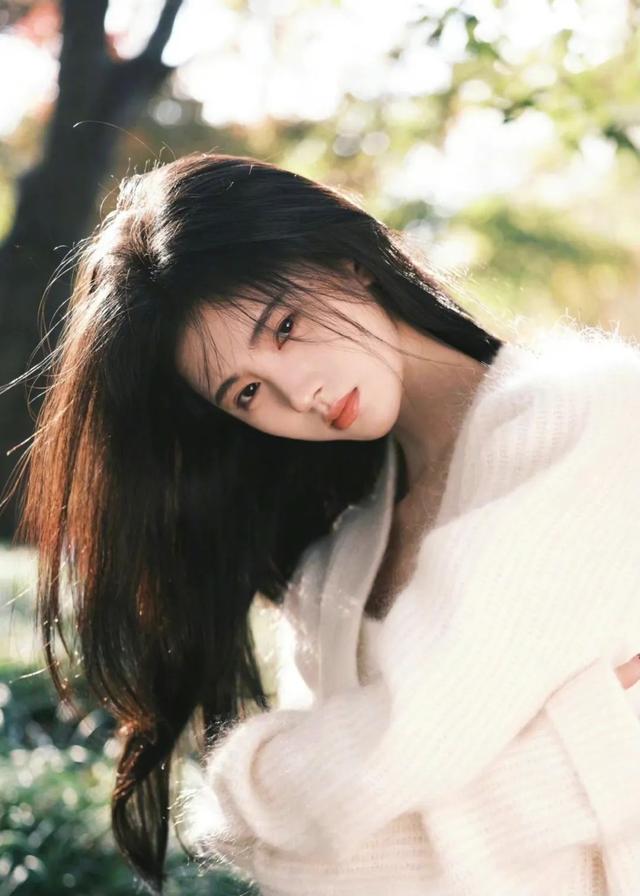 适合各种脸型的发型减龄，女生显老又土气的5款发型