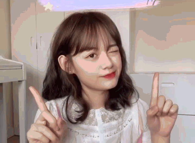 没有刘海的发型，不想要刘海的显脸小发型（四十岁的女人适合什么发型）