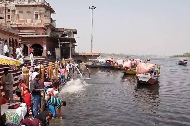印度鲶鱼泥土里也能活，印度恒河的怒吼