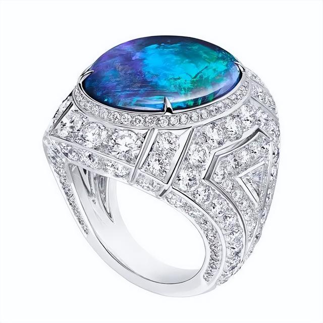 自然界中的黑色宝石，各种漂亮宝石和能量宝石