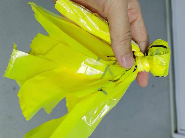 毽子的制作方法，制作毽子最简单的方法（儿时做的鸡毛毽子）