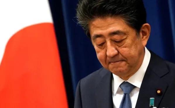 2015安倍晋三辞职，安倍晋三宣布辞职（安倍晋三卸任结果）