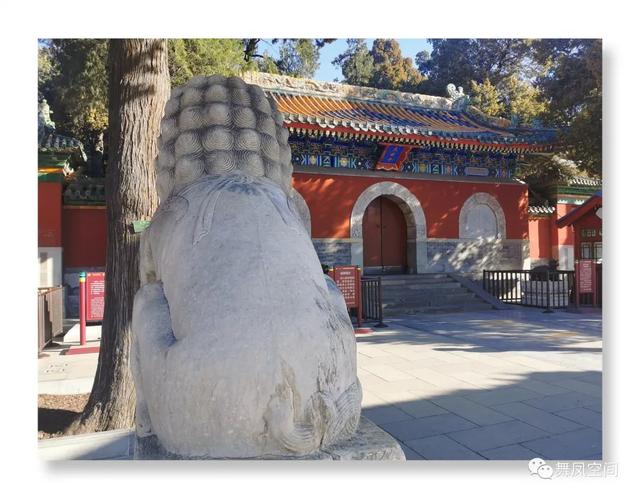 北海公园的白塔有什么来历，北海白塔