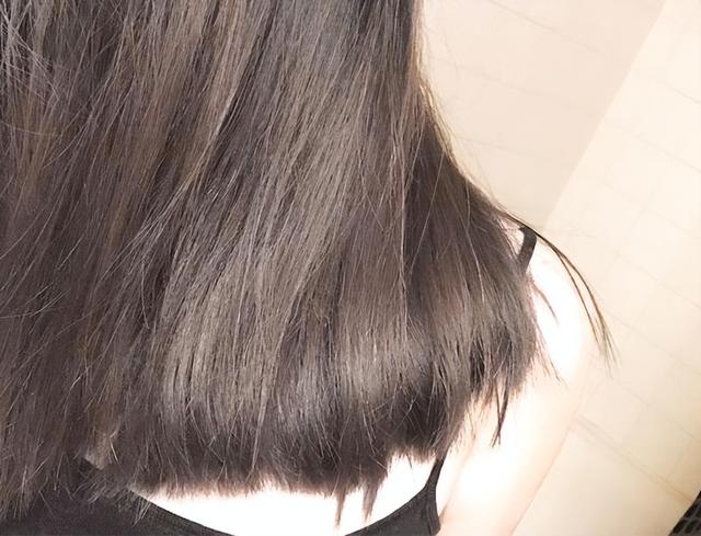 过期的护肤品还能用吗，过期不久的护肤品到底还能不能用（你家的化妆品过期了吗）