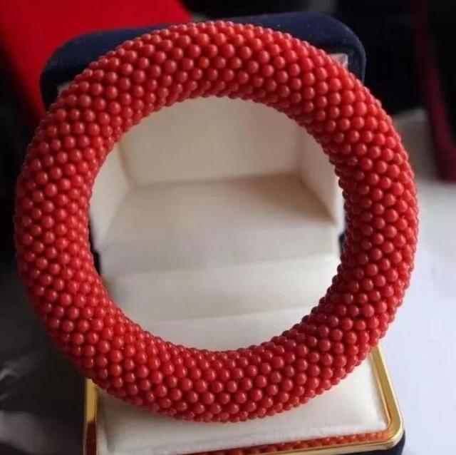 天然阿卡红珊瑚戴久了会褪色吗，关于红珊瑚的几个认识误区