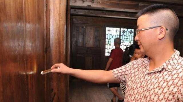 老农有座祖传金丝楠木屋，湖北一金丝楠木屋估值8亿