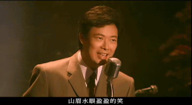 现在小哥费玉清过得怎么样，64岁的费玉清退出神坛