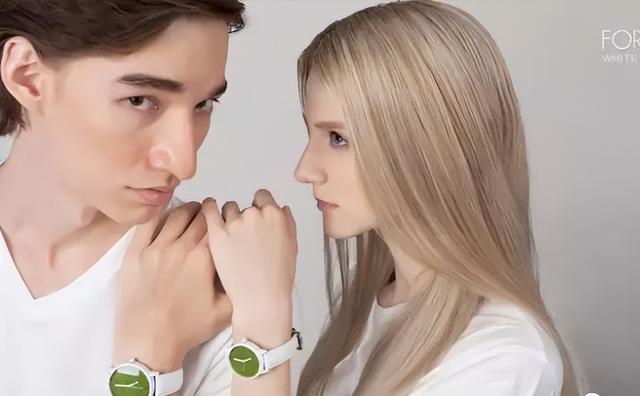 dw手表是啥牌子，种草还在戴DW你就Out了