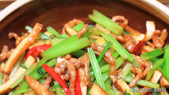 芹菜肉丝香干做法大全，饭店的芹菜香干肉丝做法