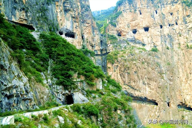 锡崖沟挂壁公路，世界七大奇迹及其所在地（什么是太行山）