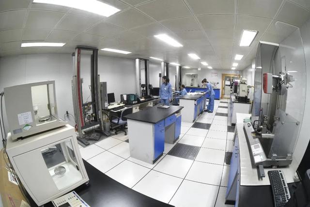 光伏发电原材料有哪些，光伏发电材料内幕