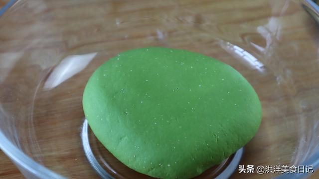 菠菜汁和面怎样做更绿，怎样使菠菜汁和面更绿（让你找回小时候的味道）