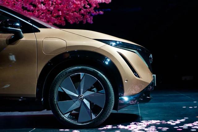 ARIYA艾睿雅造电动车，雅迪电动车新出一款