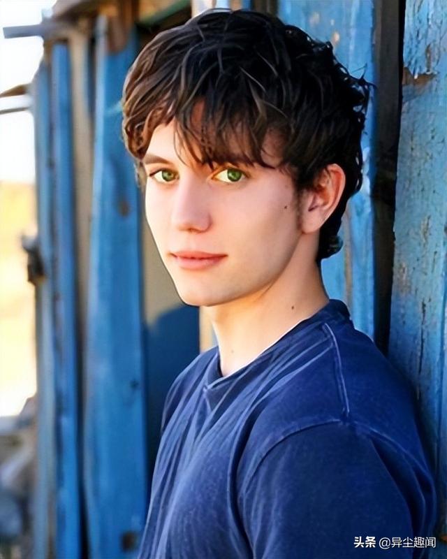 杰克逊拉斯波恩，暮光之城颜值巅峰