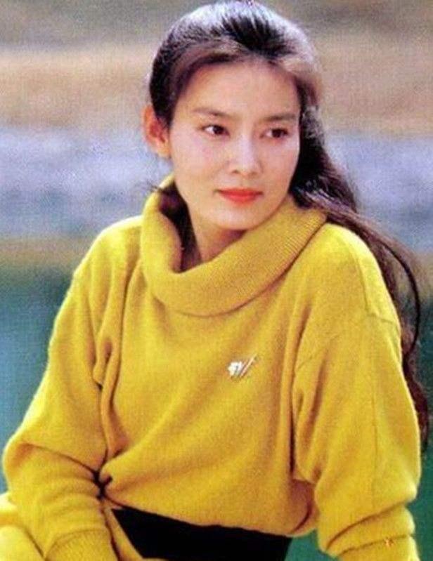 没有整过容的女明星，90年没整过容的女明星（“不老女神”现原形）