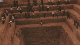 清代古墓发现奇怪女尸，历经百年五官却清晰可见