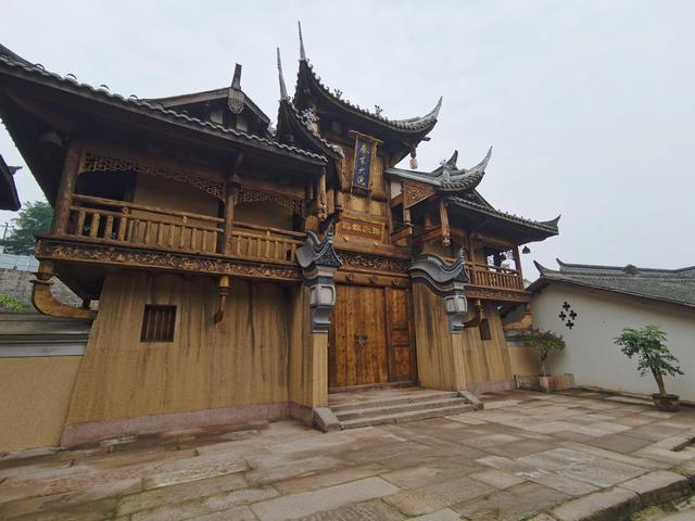 重庆主城周边古镇旅游推荐，我先给你推荐最值得游览的这二十三座