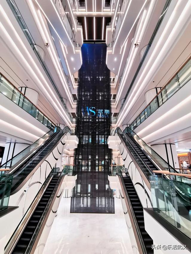 武万登场在即2022商业变局开启，记者提前探营武商梦时代