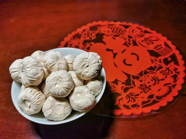 大年初一扭一扭，小欢喜和大家一起过年（年味儿真的变淡了吗）