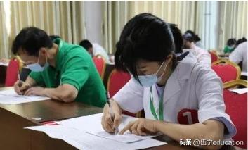 养老护理员证怎么考，养老护理员资格证怎么考