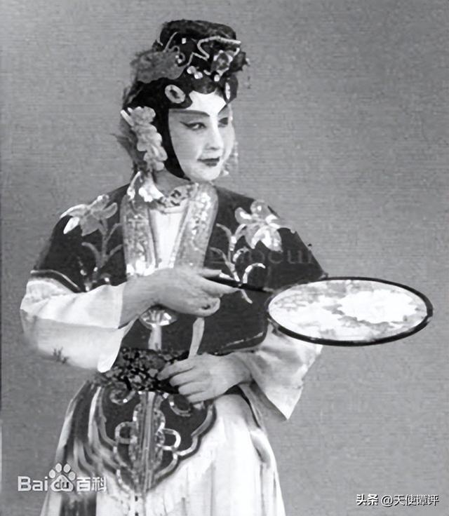 荀慧生的女儿荀令莱之死因，天使谭荀令言荀慧生