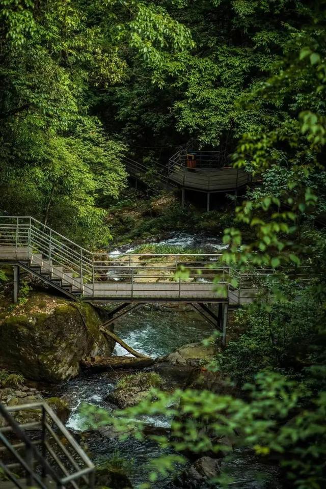 西昌三日游最佳路线，四川旅游攻略景点必去三日游