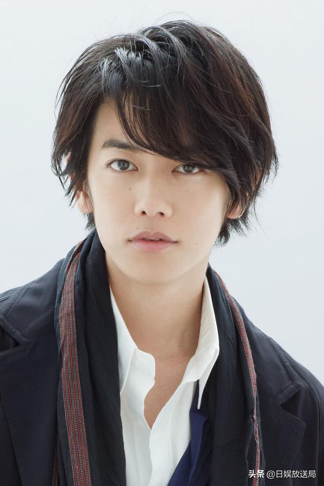 日本目前最受欢迎的男明星，日本2023年票选的最帅男演员