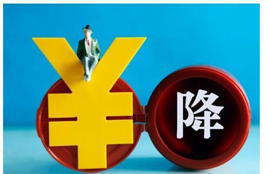 年薪10万算什么水平，在四五线城市10万年薪什么级别（年薪10万在中国属于什么水平）