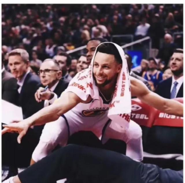 库里头像高清帅气，库里壁纸图集可保存帅气（库里高清壁纸头像）