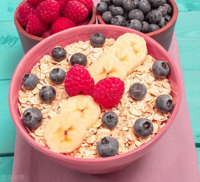 有利于排便的食物，促进排便的食物都有哪些（这八种食物一定不要错过）