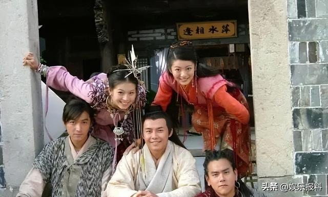 胡歌老婆结婚照，胡歌妻子正面照曝光