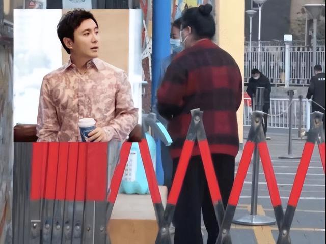 沈腾老婆王琦的简历，沈腾妻子王琦幼儿园接娃