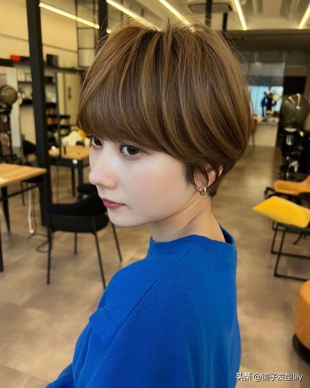 女士头发造型中长发，当下发廊最火女发14款